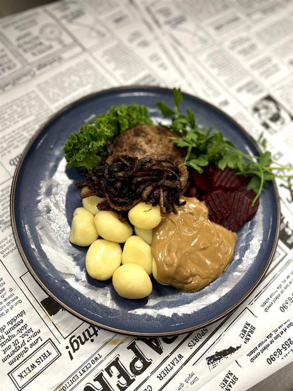 Dansk bøf (250g) med bløde løg